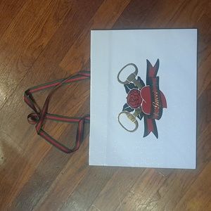 Gucci shopping bag